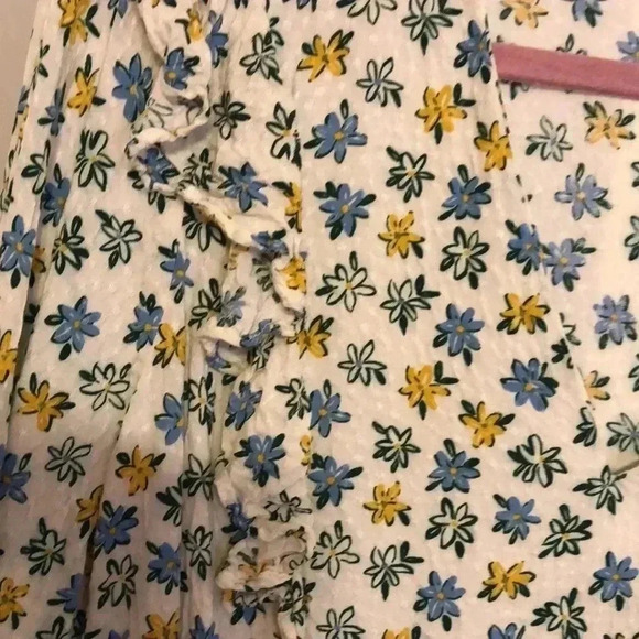 POPSUGAR rayon v-neck blouse - Picture 2 of 11